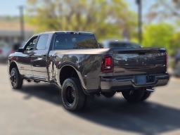 Ram 3500 Big Horn 4x4 Crew Cab 8' Box 2026