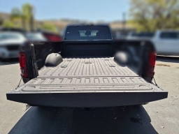 Ram 3500 Big Horn 4x4 Crew Cab 8' Box 2026