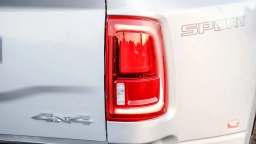 Ram 3500 Laramie 4x4 Crew Cab 8' Box 2026