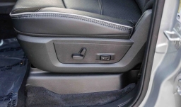 Ram 3500 Laramie 4x4 Crew Cab 8' Box 2026