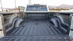 Ram 3500 Laramie 4x4 Crew Cab 8' Box 2026