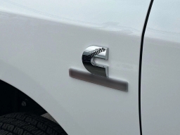 Ram 3500 Laramie 4x4 Crew Cab 8' Box 2026