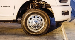 Ram 3500 Laramie 4x4 Crew Cab 8' Box 2026