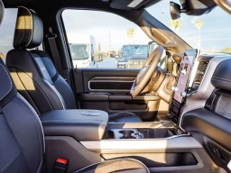 Ram 3500 Laramie 4x4 Crew Cab 8' Box 2026