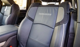 Ram 3500 Laramie 4x4 Crew Cab 8' Box 2026