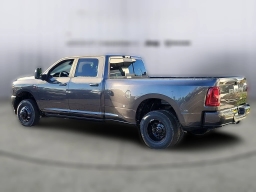 Ram 3500 Laramie 4x4 Crew Cab 8' Box 2026