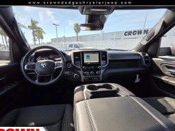 Ram 1500 Express 4x2 Crew Cab 5'7" Box 2026