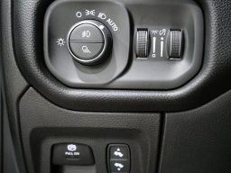 Ram 1500 Big Horn 4x4 Crew Cab 5'7" Box 2026