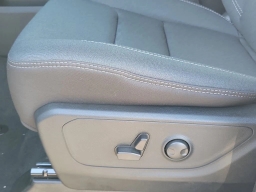 Ram 1500 Big Horn 4x4 Crew Cab 5'7" Box 2026