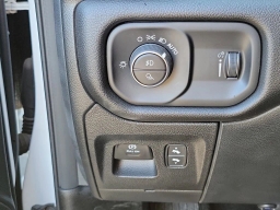 Ram 1500 Big Horn 4x4 Crew Cab 5'7" Box 2026