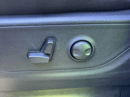 Ram 1500 Big Horn 4x4 Crew Cab 5'7" Box 2026