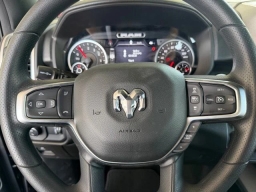Ram 1500 Express 4x4 Crew Cab 5'7" Box 2026