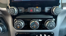 Ram 1500 Express 4x4 Crew Cab 5'7" Box 2026