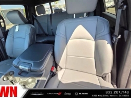 Ram 2500 Tradesman 4x4 Crew Cab 6'4" Box 2026