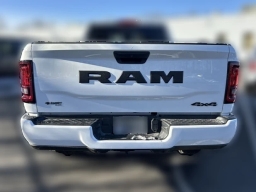 Ram 2500 Black Express 4x4 Crew Cab 6'4" Box 2026