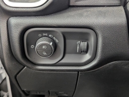 Ram 2500 Big Horn 4x4 Crew Cab 6'4" Box 2026