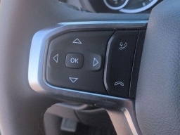 Ram 2500 Big Horn 4x4 Crew Cab 6'4" Box 2026