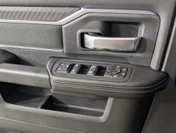 Ram 2500 Big Horn 4x4 Crew Cab 6'4" Box 2026