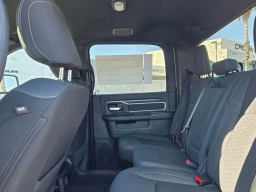 Ram 2500 Big Horn 4x4 Crew Cab 6'4" Box 2026