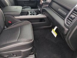 Ram 2500 Laramie 4x4 Crew Cab 6'4" Box 2026