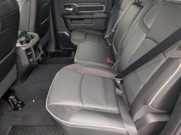 Ram 2500 Laramie 4x4 Crew Cab 6'4" Box 2026