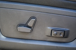 Ram 2500 Laramie 4x4 Crew Cab 6'4" Box 2026