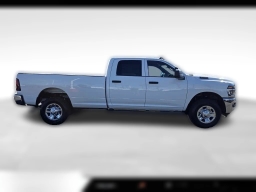 Ram 2500 Tradesman 4x4 Crew Cab 8' Box 2026