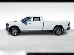 Ram 2500 Tradesman 4x4 Crew Cab 8' Box 2026