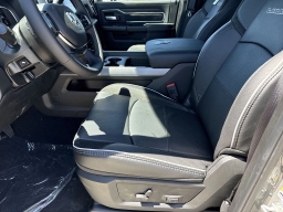Ram 2500 Laramie 4x4 Mega Cab 6'4" Box 2026