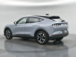 Ford Mustang Mach-E Select RWD 2026