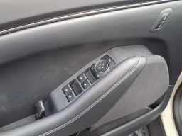 Ford Mustang Mach-E Select RWD 2026