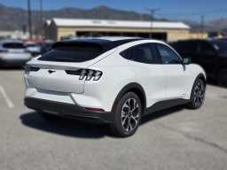 Ford Mustang Mach-E Select RWD 2026