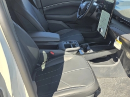 Ford Mustang Mach-E Select RWD 2026