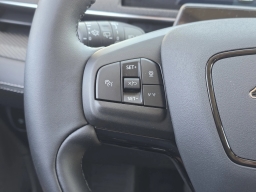 Ford Mustang Mach-E Select RWD 2026