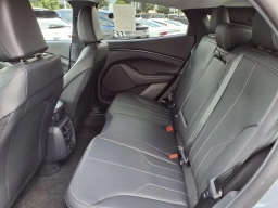 Ford Mustang Mach-E Select RWD 2026