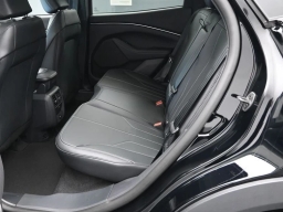 Ford Mustang Mach-E Select RWD 2026