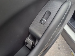 Ford Mustang Mach-E Select RWD 2026