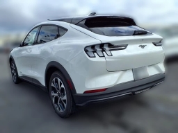 Ford Mustang Mach-E Select RWD 2026