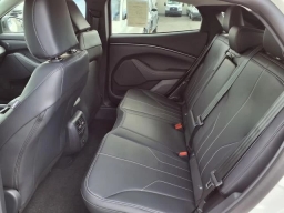 Ford Mustang Mach-E Select RWD 2026