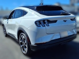 Ford Mustang Mach-E Select RWD 2026