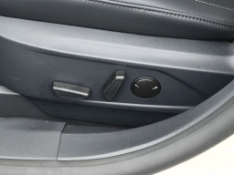 Ford Mustang Mach-E Select RWD 2026