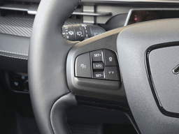 Ford Mustang Mach-E Select AWD 2025