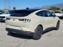 Ford Mustang Mach-E Premium RWD 2026