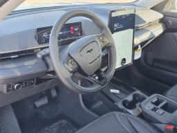 Ford Mustang Mach-E Premium RWD 2025