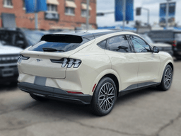 Ford Mustang Mach-E Premium RWD 2025