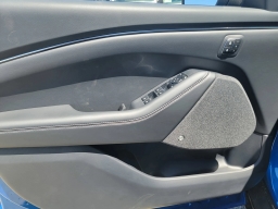 Ford Mustang Mach-E Premium RWD 2025