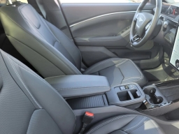 Ford Mustang Mach-E Premium RWD 2025