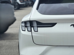 Ford Mustang Mach-E Premium RWD 2025