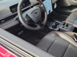 Ford Mustang Mach-E Premium AWD 2025