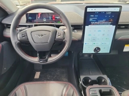Ford Mustang Mach-E Premium AWD 2025